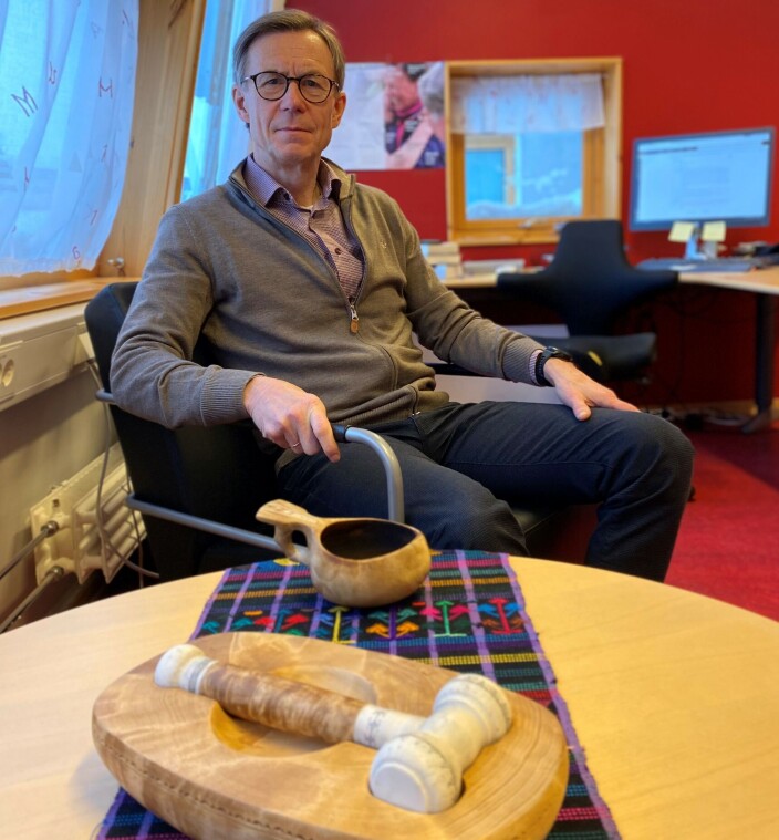 Indre Finnmark tingrett ble opprettet i 2004, og dekket opprinnelig kommunene Nesseby, Tana, Karasjok, Porsanger og Kautokeino. Med domstolsreformen ble Porsanger flyttet til Vestre Finnmark tingrett, noe som bekymrer sorenskriver Selfors. Indre Finnmark tingrett ble opprettet i 2004, og dekket opprinnelig kommunene Nesseby, Tana, Karasjok, Porsanger og Kautokeino. Med domstolsreformen ble Porsanger flyttet til Vestre Finnmark tingrett, noe som bekymrer sorenskriver Selfors.