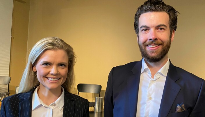 Liv Minde og Nicholas Foss Barbantonis i styret i Yngre Advokater Oslo krets ledet samtalen.