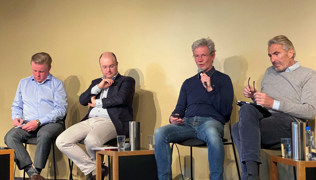Anthoney Caffrey, Daniel Kohn, Knut-Magnar Aanestad og Nils Thommessen. Anthoney Caffrey, Daniel Kohn, Knut-Magnar Aanestad og Nils Thommessen.