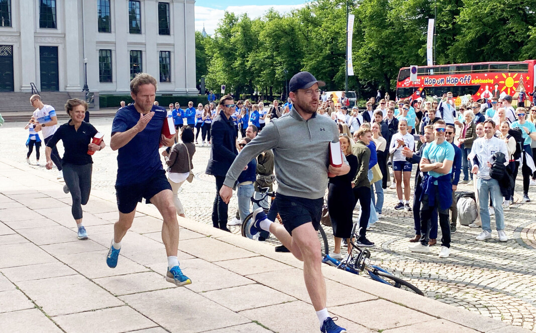 Stortingsrepresentant Sveinung Rotevatn (V) tok ledelse fra start. Bak Fredrik Sejersted og Ragnhild Noer. Stortingsrepresentant Sveinung Rotevatn (V) tok ledelse fra start. Bak Fredrik Sejersted og Ragnhild Noer.