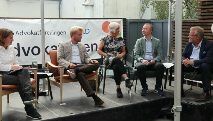 Fra venstre: Solveig Schytz (V), Haagen Poppe (H), Birte Simonsen (MDG), Jon Christian Fløysvik Nordrum og Jon Wessel-Aas deltok i fjorårets debatt om rettsstaten.