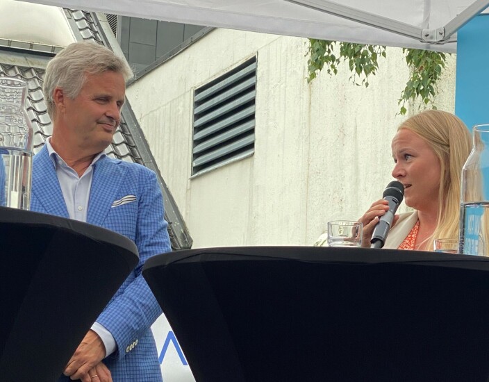 UDs Martin Sørby og Gards Ingvild Høgenes Nilsen. UDs Martin Sørby og Gards Ingvild Høgenes Nilsen.