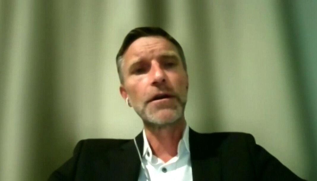 Asbjørn Rachlew var med på stream fra Fiji, der han underviser lokalt politi om avhørsteknikker. Asbjørn Rachlew var med på stream fra Fiji, der han underviser lokalt politi om avhørsteknikker.