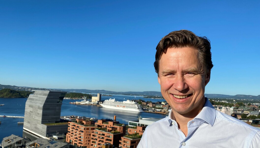 Audun Moen rapporterer til finansdirektøren, deltar i styremøter, og er rådgiver til styret og konsernledelsen. Han sitter også i Advokatforeningens internadvokatutvalg. Audun Moen rapporterer til finansdirektøren, deltar i styremøter, og er rådgiver til styret og konsernledelsen. Han sitter også i Advokatforeningens internadvokatutvalg.