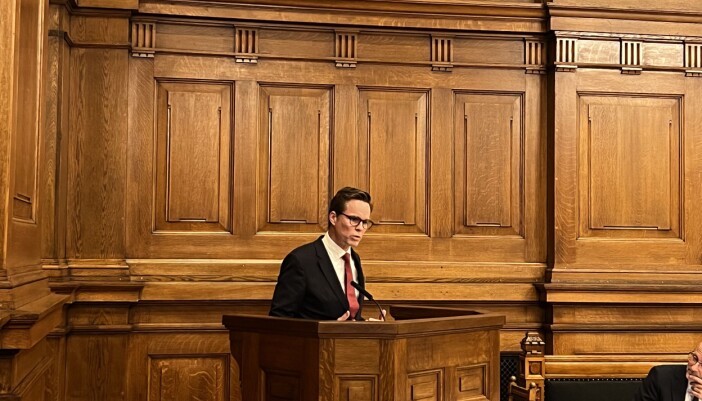 Marius Dietrichson vil ha flere saker i avdeling. Marius Dietrichson vil ha flere saker i avdeling.