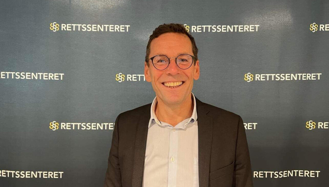Advokat Rasmus Asbjørnsen er styreleder i Rettssenteret. Advokat Rasmus Asbjørnsen er styreleder i Rettssenteret.