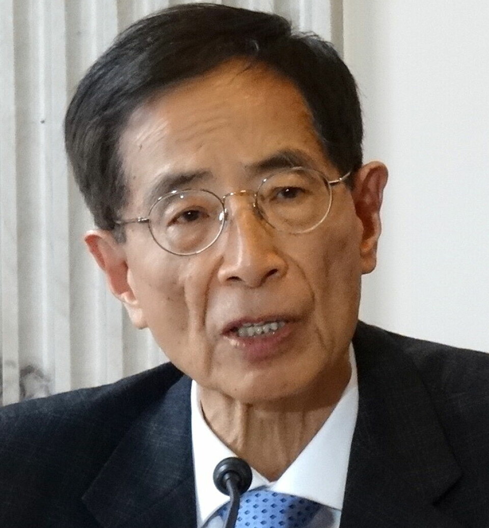 Martin Lee var leder for Hongkongs advokatforening fra 1980 til 1983, og deltok i utarbeidelsen av Basic Law.