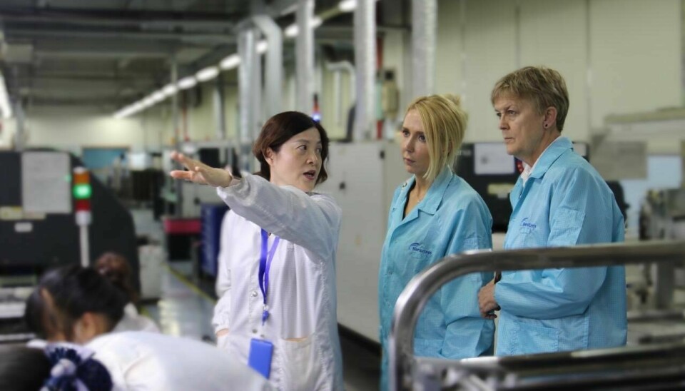 På besøk i fabrikken
til det norske selskapet
Norautron i Suzhou i Jiangsu
-
provinsen i 2021
sammen
med
Kristin Iglum
, daværende
generalkonsul i Shanghai.