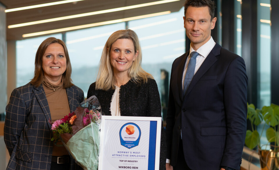 Wikborg Rein er kåret til årets mest attraktive arbeidsgiver blant advokatfirmaene. Fra v. COO Heidi Skuterud, head of people & culture Cecilia Mathisen og managing partner Geir Sviggum.